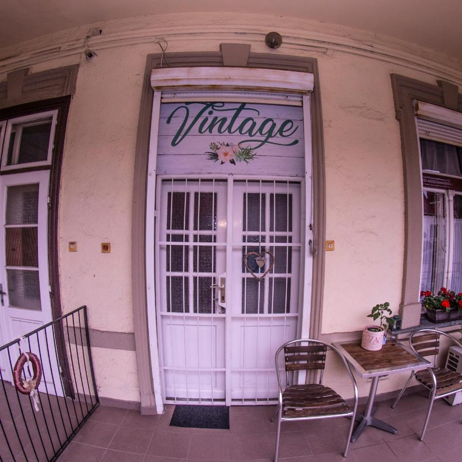 Belvarosi Vintage Apartman A Setaloutcan Miskolc Eksteriør billede